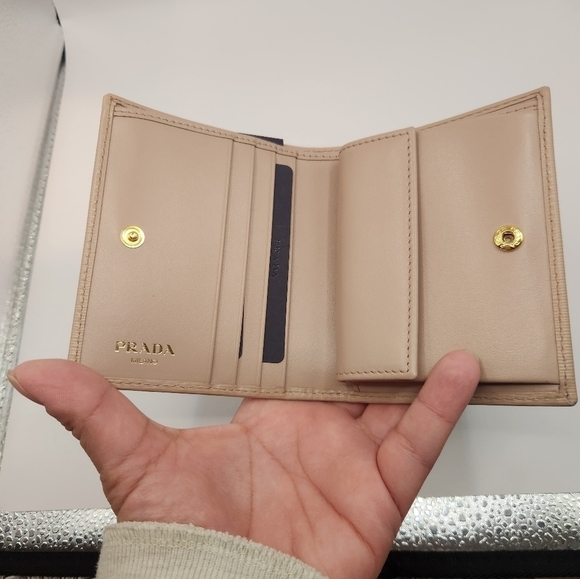 Sold-NWB Prada Wallet - Picture 5 of 8